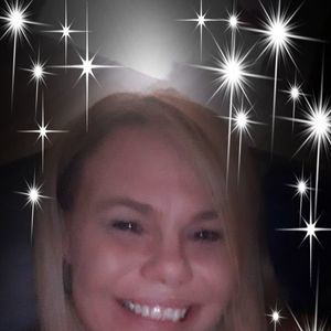 Meet your Posher, Dena